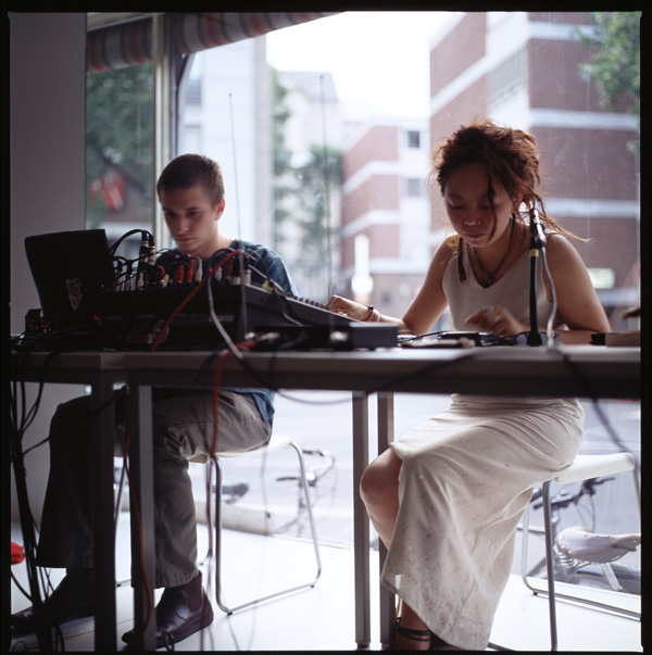 EchoHannesPalyingSound